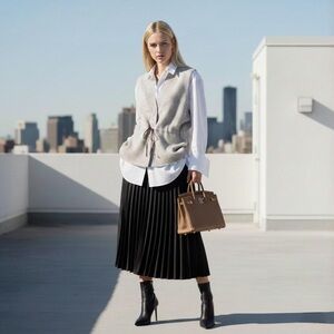 Brunello Cucinelli 100% Cashmere Sequin Knit Vest | Size L